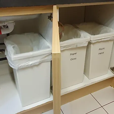 Entire In Cheswick Village *