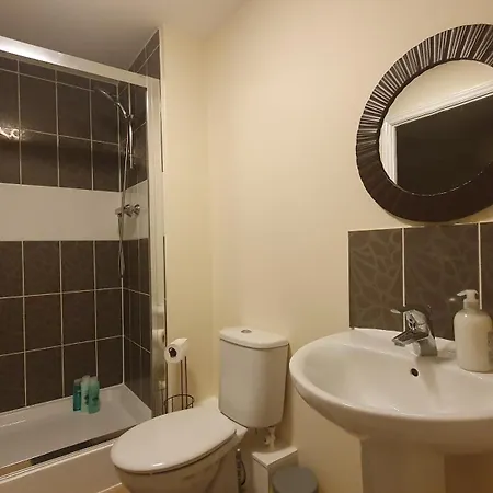 בית אירוח Entire In Cheswick Village בריסטול