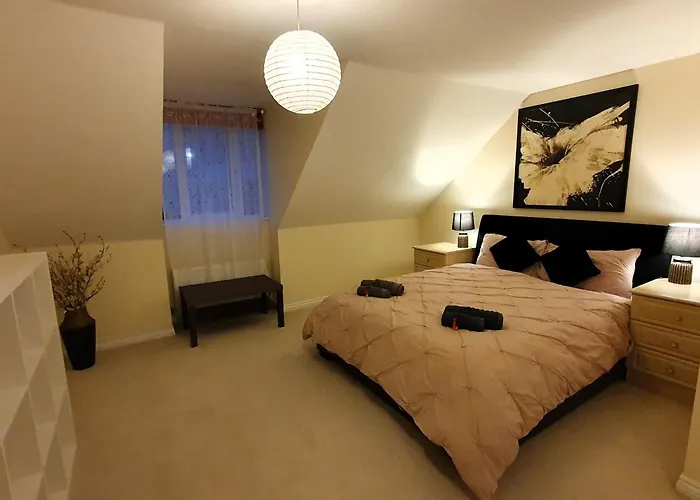 Entire In Cheswick Village * Bristol