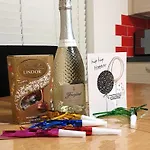 Entire In Cheswick Village Проживание в семье *