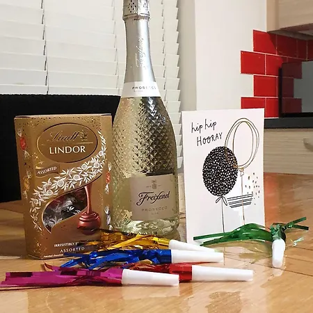 Entire In Cheswick Village Habitación en casa particular *