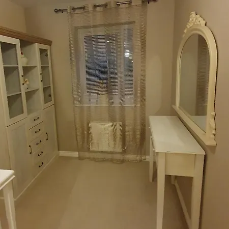 Entire In Cheswick Village Bristol