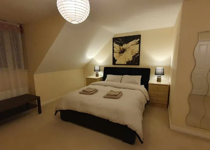 Entire In Cheswick Village * Bristol