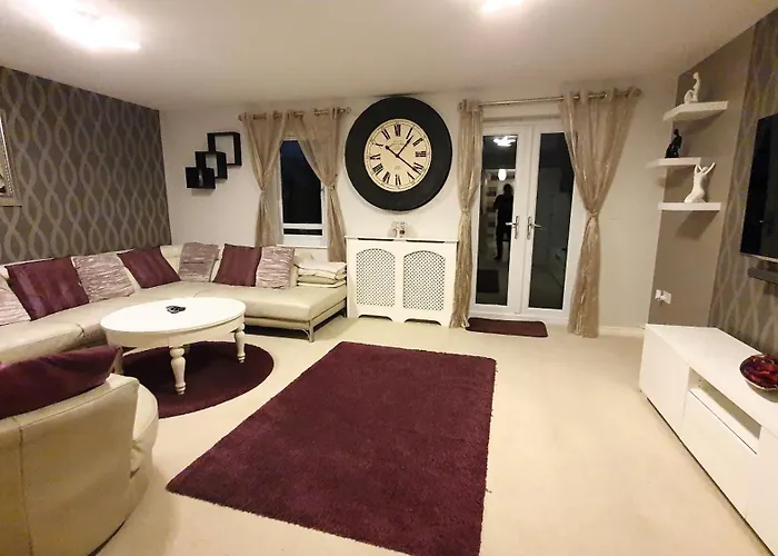 Pansiyon Entire In Cheswick Village Bristol